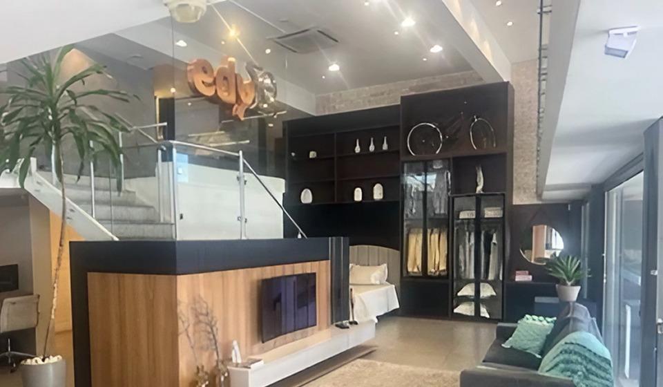 São Paulo - SP _ FAUZI COM E SERVIÇOS EM MÓVEIS. – Tatuapé